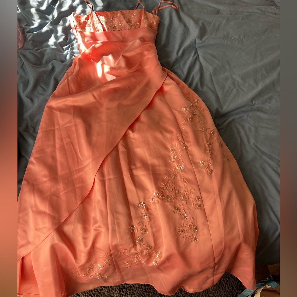 Size 5 Jodi kristopher long ball like dress